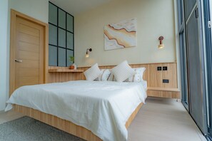 3 bedrooms, iron/ironing board, WiFi, bed sheets - A hidden gem in Sta. Rosa Laguna; experience comfort in style. (City of Santa Rosa)