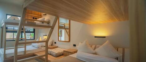 3 عدّة غرف نوم ومكواة/لوح كي وواي فاي وملاءات أسرّة