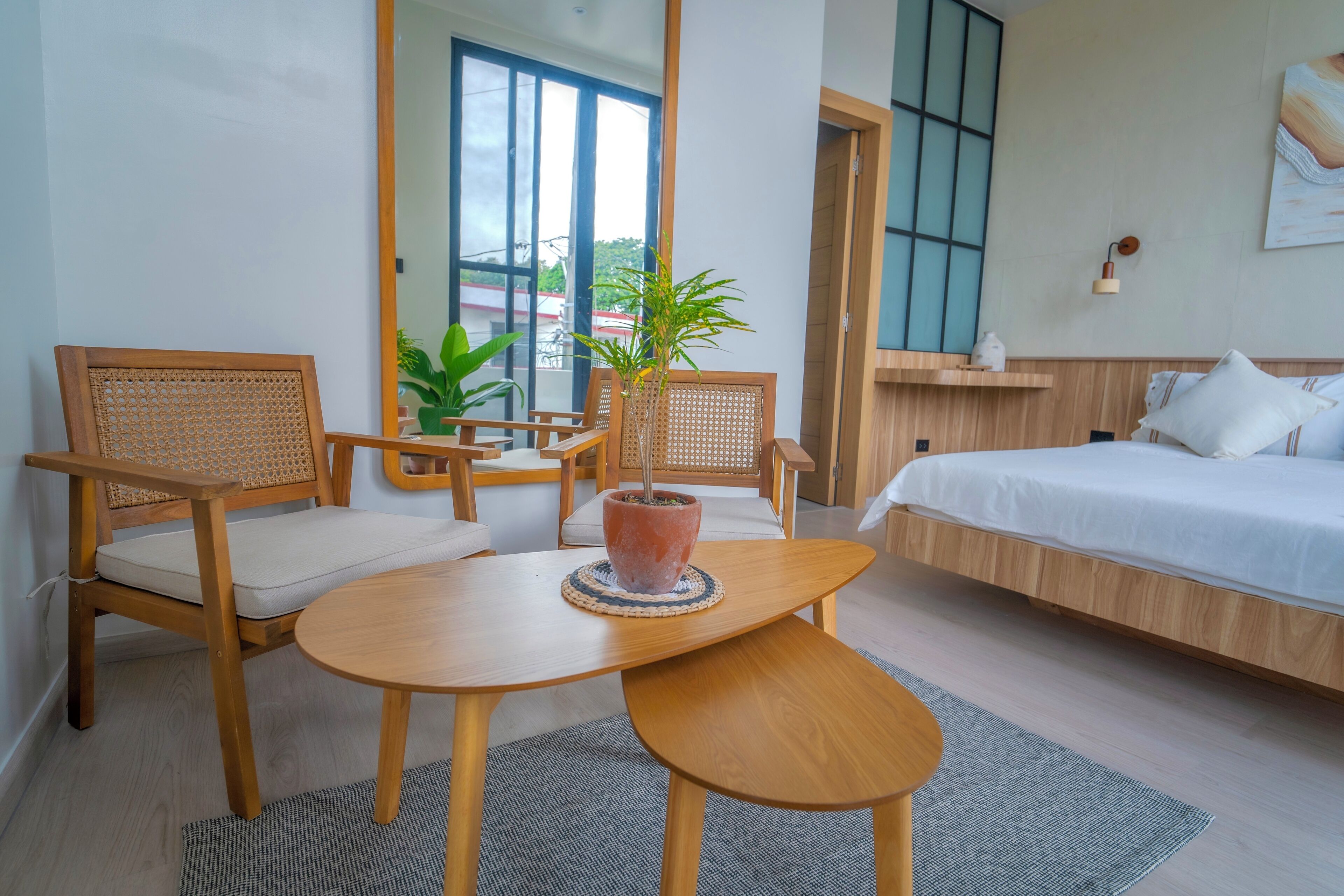 3 chambres, fer et planche à repasser, Wi-Fi, draps fournis