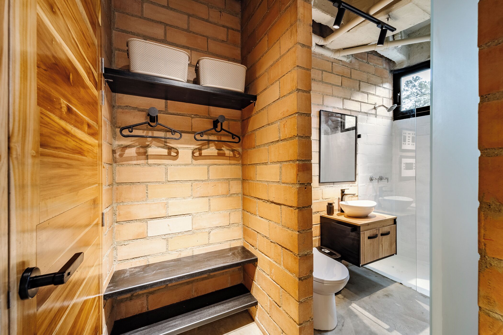 Tende oscuranti, Wi-Fi gratuito