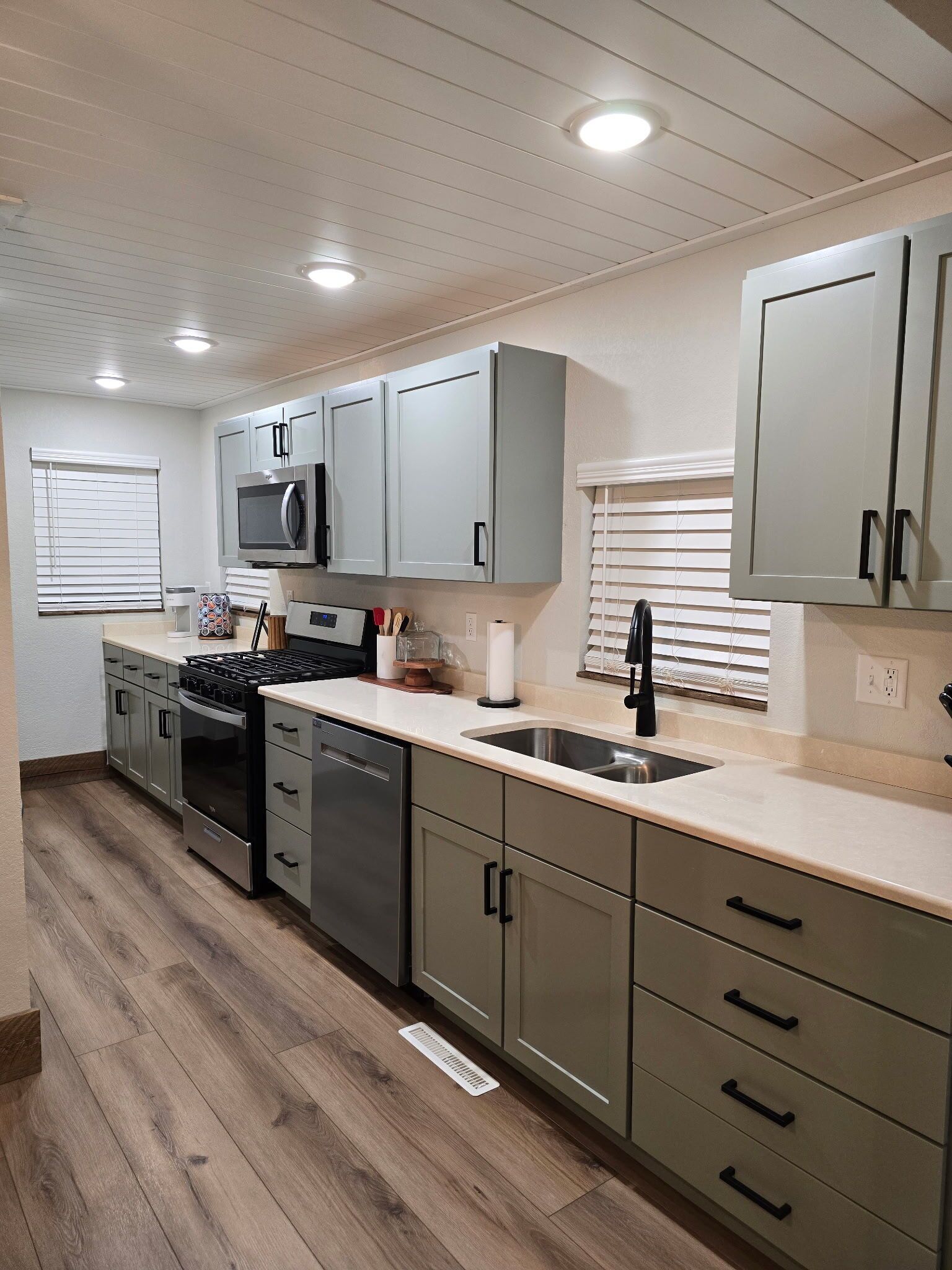 微波炉、烤箱、炉灶、洗碗机