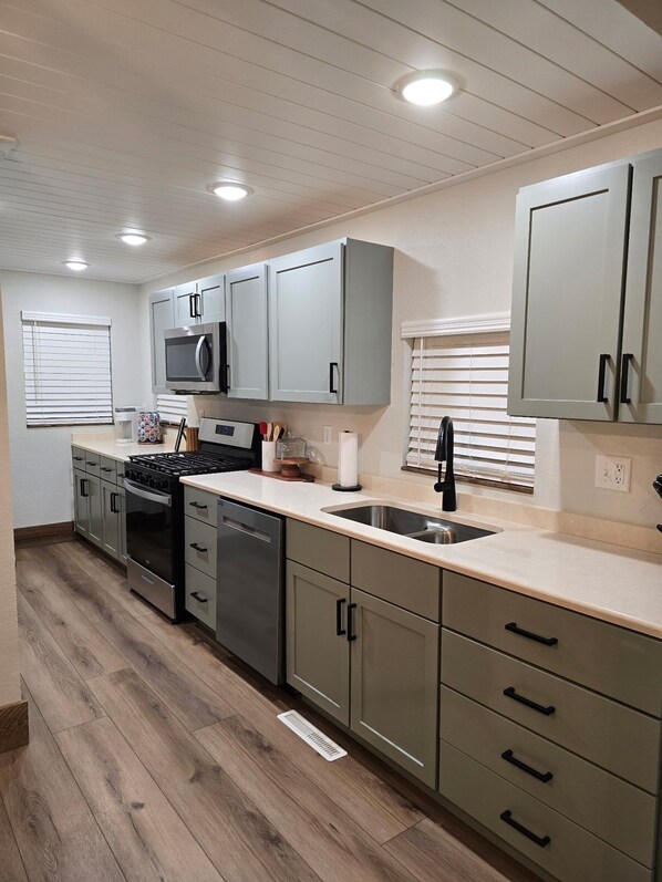 Microwave, oven, stovetop, dishwasher