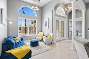 Interior - Waterfront Haven of Sunshine (Cape Coral)