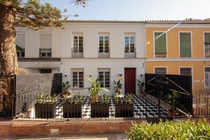 Front of property - Pries Homes - Little Lotus (Málaga)