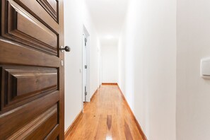 Appartement, vue jardin | Espace de travail pour ordinateur portable, Wi-Fi gratuit
