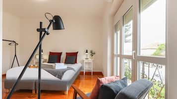 Apartment | Laptopgeeigneter Arbeitsplatz, kostenloses WLAN