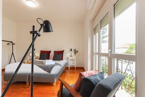 Huoneisto | Kannettavalle tietokoneelle sopiva työtila, ilmainen Wi-Fi