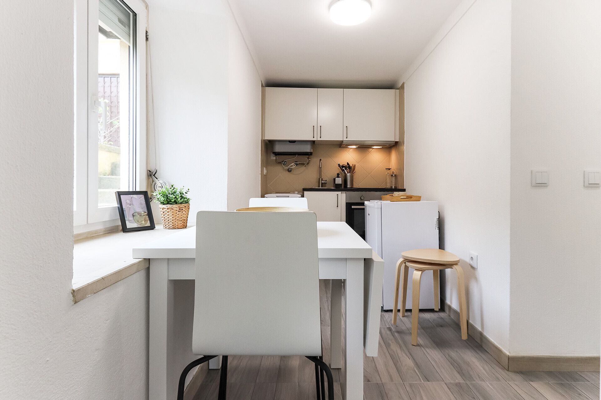 Deluxe Apartment | Laptop workspace, free WiFi