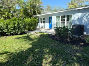 Exterior - Charming 3-bedroom house with private pool and yard in Vero Beach, Florida (Vero Beach)