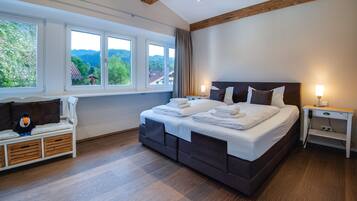 4 Schlafzimmer, kostenloses WLAN, Bettwäsche