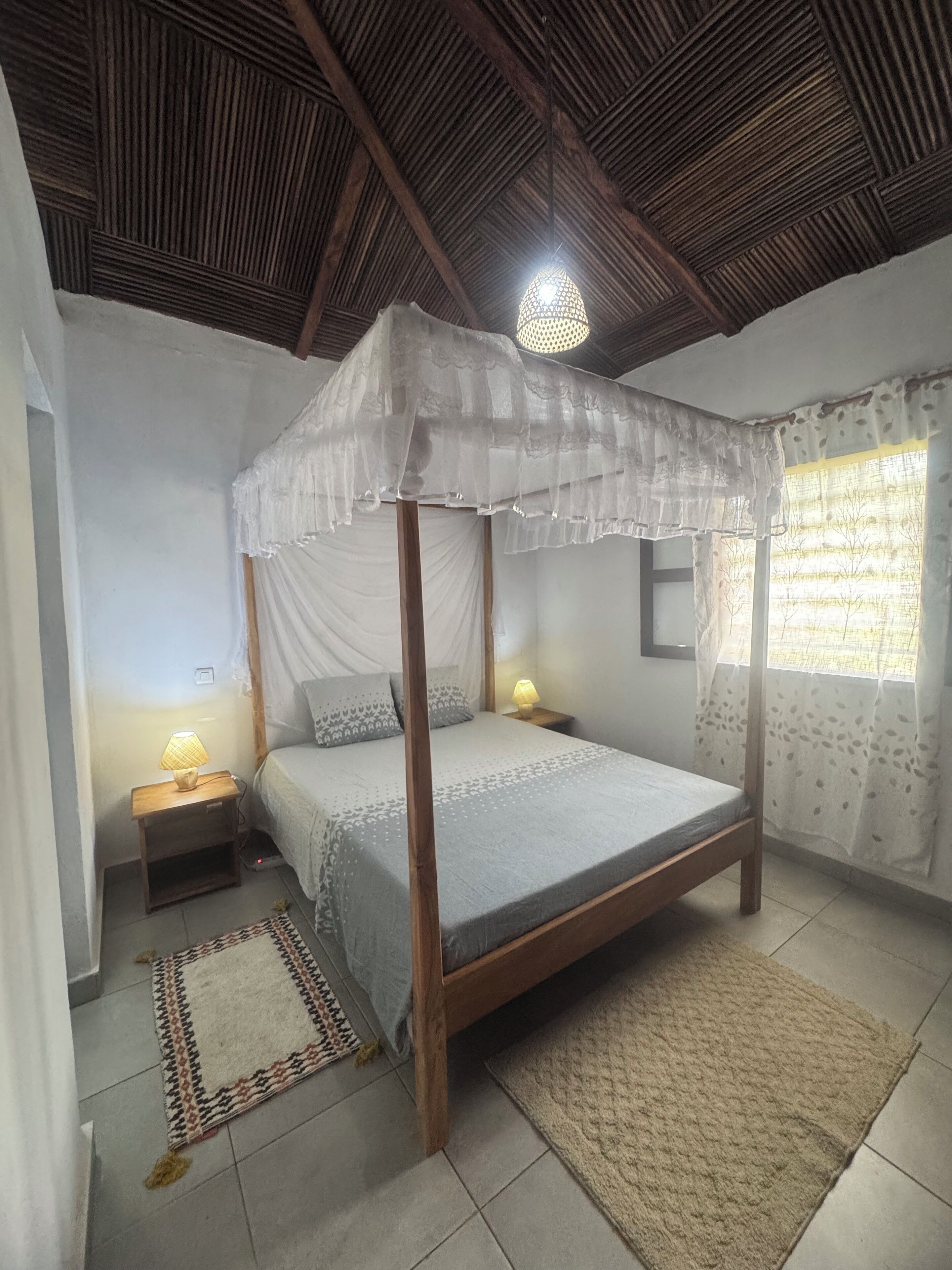3 bedrooms, bed sheets
