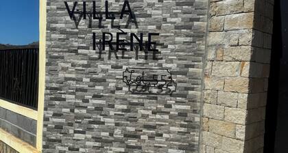 CHARMING VILLA WITH GARDEN AND HOUSE STAFF IN NOSY BÉ, CLOSE TO THE BEACHES