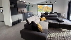 Living area - Luxury Chalet with Sauna and Hot Tub (Fréland)