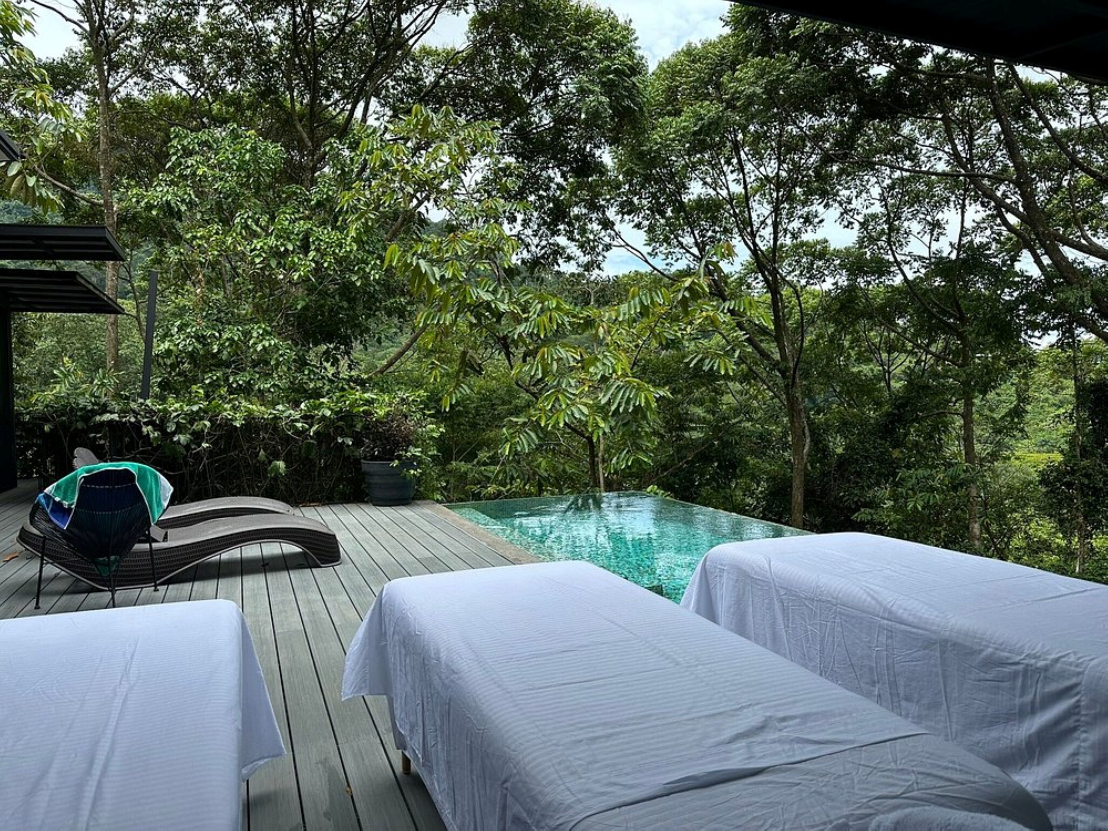 深层组织按摩、按摩服务