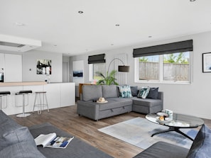 Living area - Huxham View and Annex (Exeter)