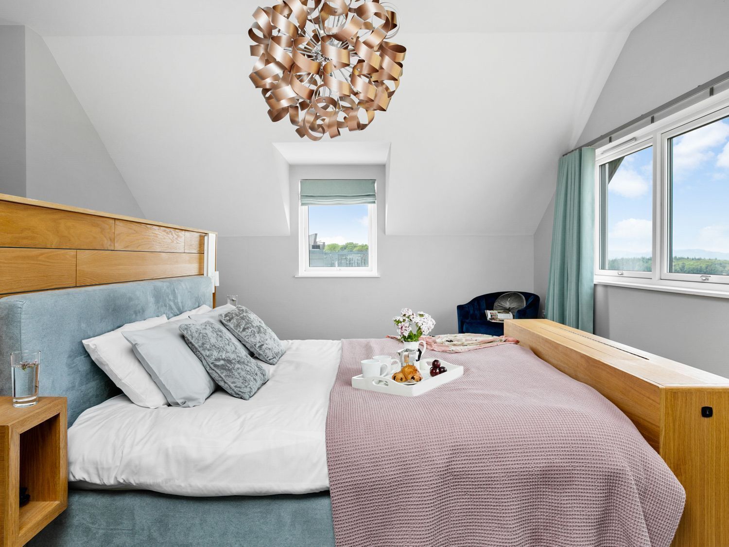 8 Schlafzimmer, individuell dekoriert, individuell eingerichtet