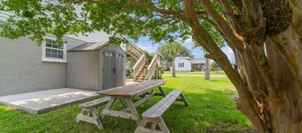 Turtle Cove | Central MHC· Deck· Pet Friendly· 3BR