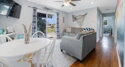 Turtle Cove | Central MHC· Deck· Pet Friendly· 3BR