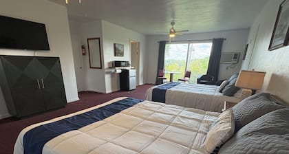 Charming Bull Shoals 1-bedroom at Bel Arco Resort in the heart of the Ozarks S2