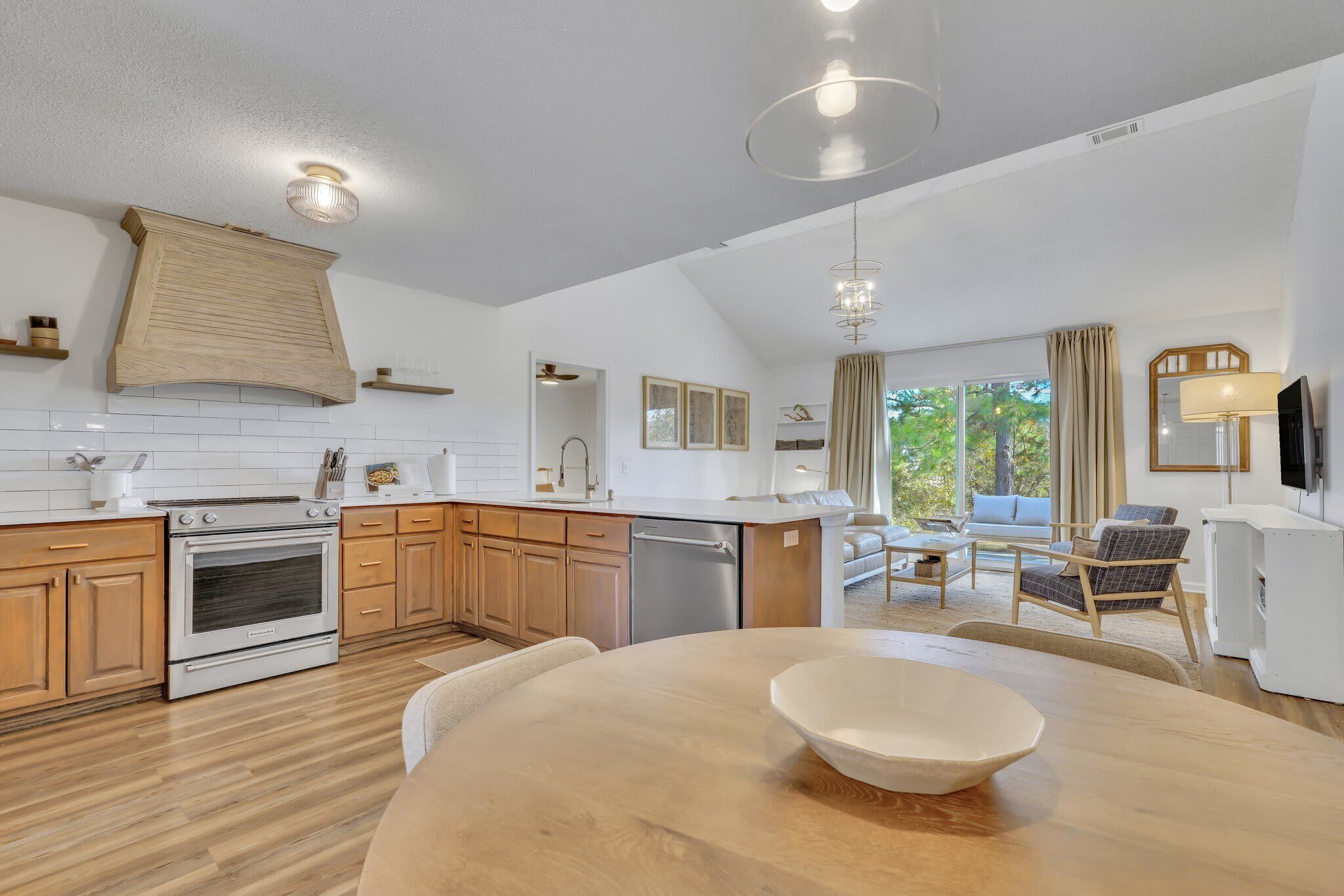 Kühlschrank, Herdplatte, Geschirrspüler