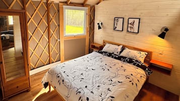 1 chambre, lit parapluie, Wi-Fi gratuit, draps fournis