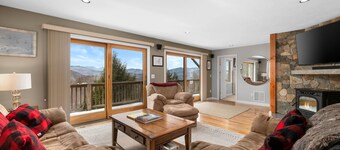 The Lookout - Slopeside Family Ski House at Attitash - Epic Mountain Views