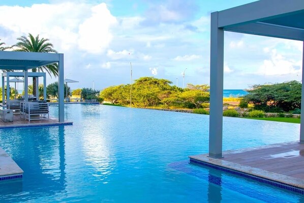 Pool - Azure Aruba-3BR Resort Style Villa by Eagle Beach (Oranjestad)