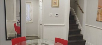 Modern Two Bedroom Home near Niagara Falls!