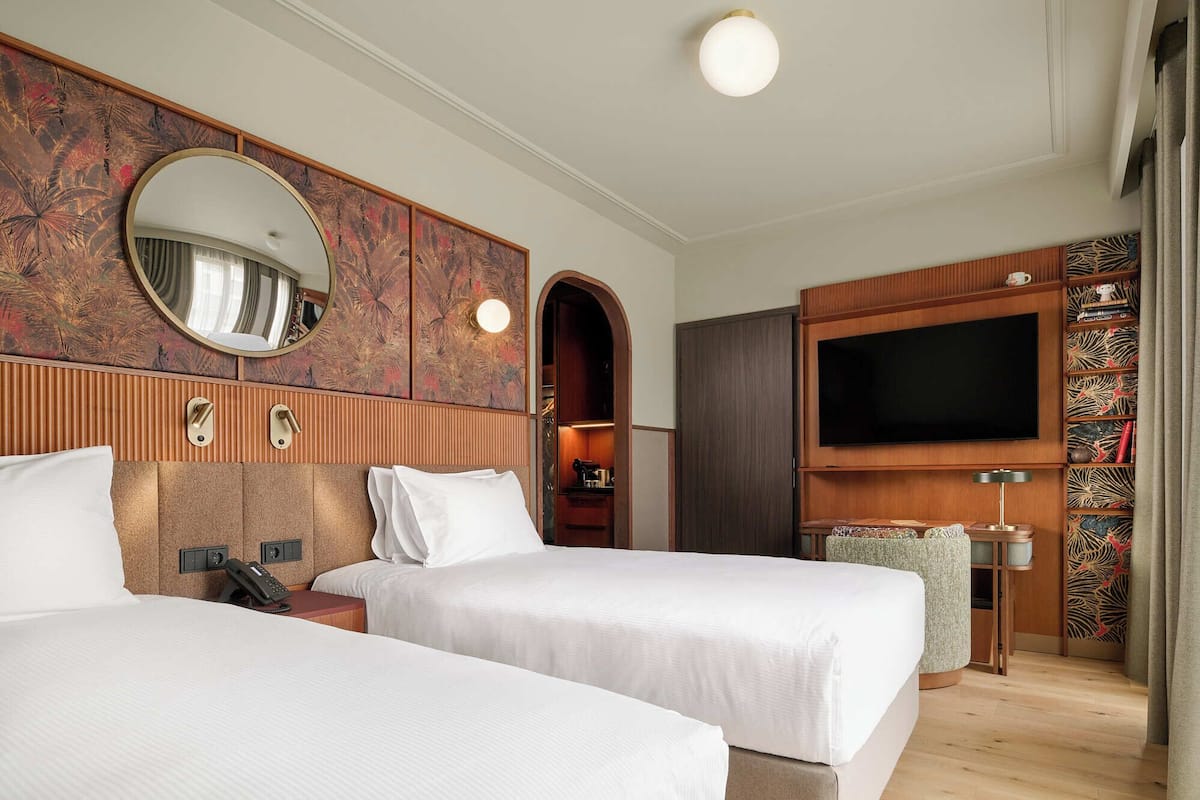 In-room safe, iron/ironing board, WiFi (free)