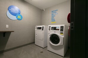 Laundry room - Tru By Hilton Hazleton (Hazleton)
