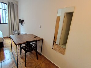 Economy Studio | Dining - WeStay Hotel - Unidade 2 (São Paulo)