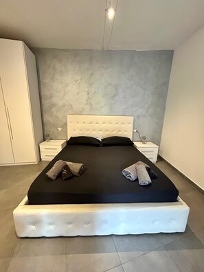 Interior - Ninfa del Lago Bedrooms  (Posta Fibreno)