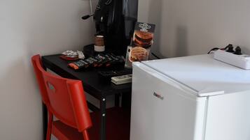 Superior-Doppelzimmer, Seeblick, auf dem Wassser | Kaffee und/oder Kaffeemaschine