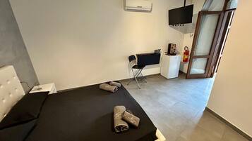 Double Room, Patio, Ground Floor | Desk, laptop workspace, free WiFi