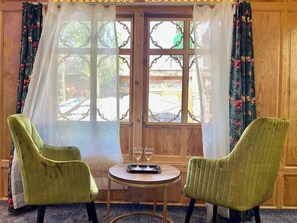 Luxury Suite, Lake View | In-room dining - The Apollo 11 Heritage Luxury Houseboat (Srinagar)