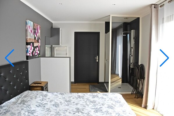 1 bedroom, internet, bed sheets