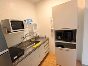 Economy Double Room | Private kitchen - WeStay Budget-Unidade 3 (São Paulo)