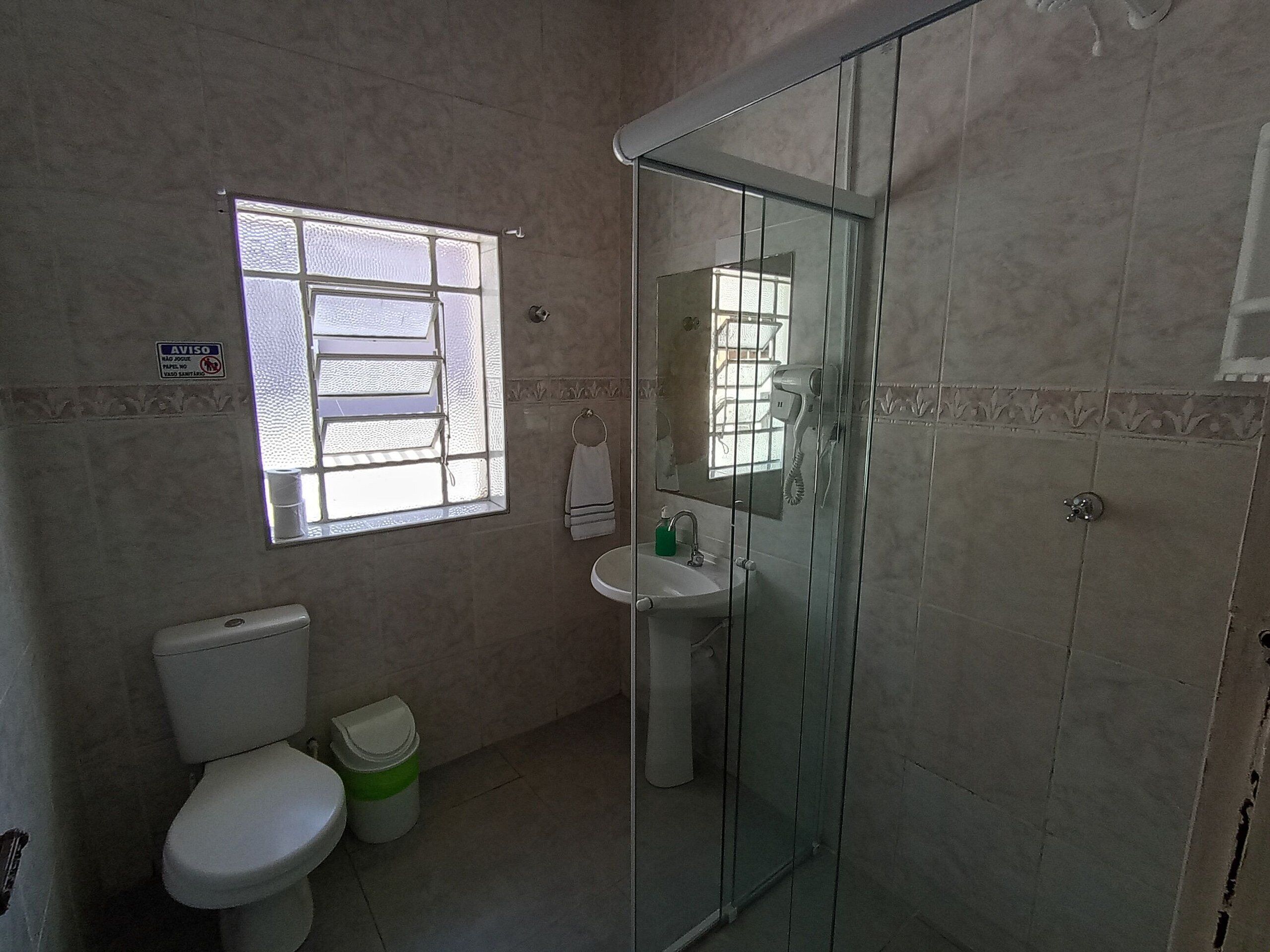 Economy Double Room | Bathroom