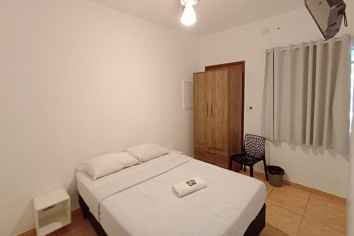 Economy Double Room, Shared Bathroom | WiFi (free)
