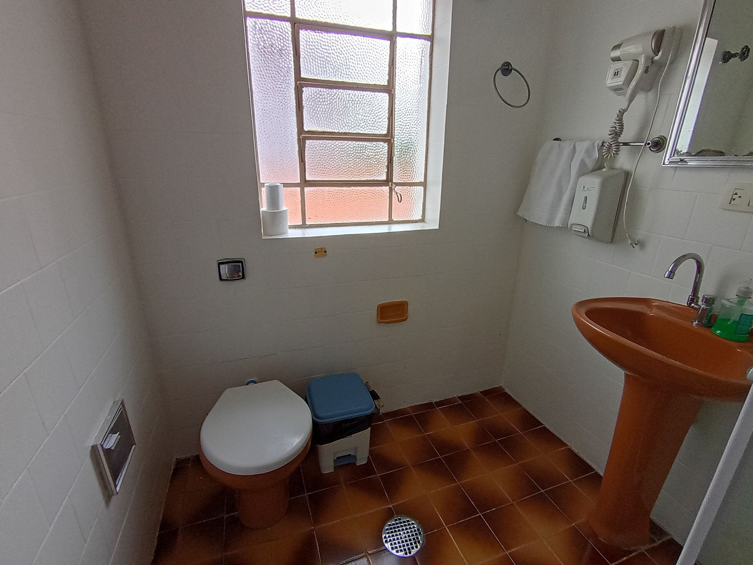 Economy Double Room | Bathroom
