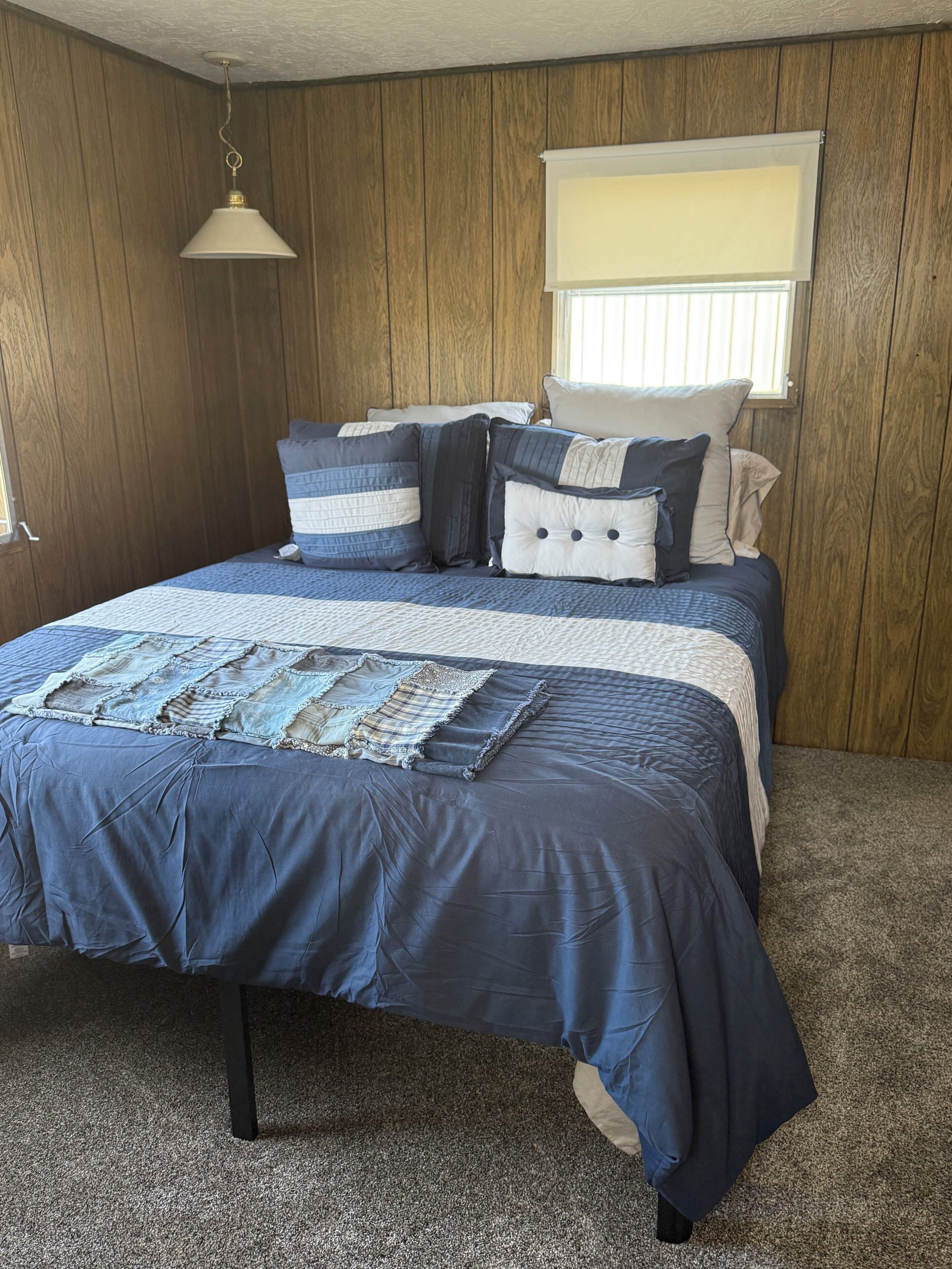 2 室のベッドルーム、アイロン / アイロン台、WiFi、ベッドシーツ