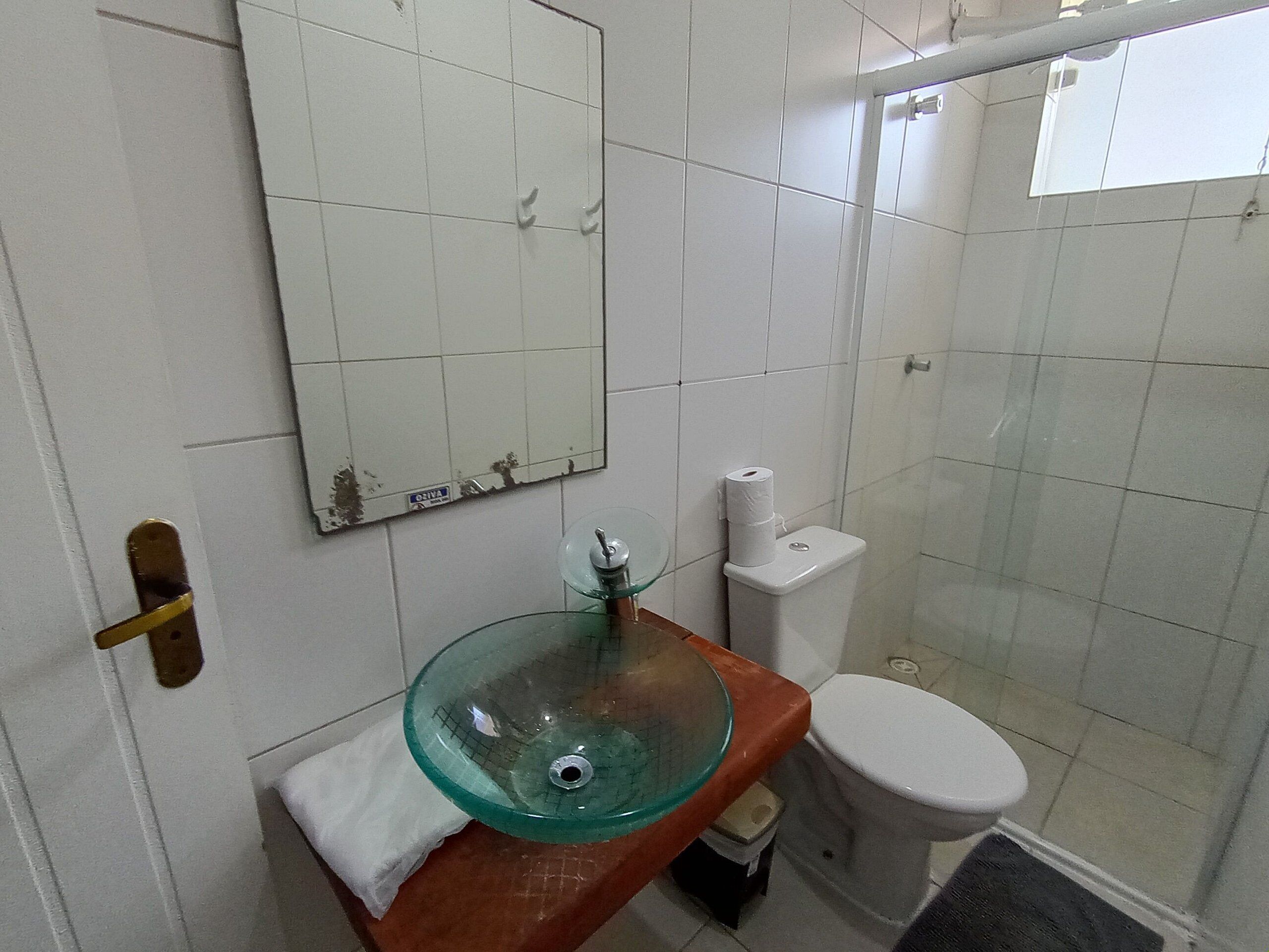 Economy Suite | Bathroom