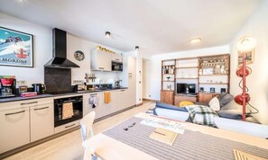 Interior - Apartment in Morzine With Mountain Views (Morzine)