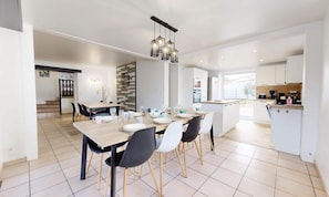 Dining - Apartment in Saint-jean Near Beach (Saint-Jean-de-Monts)