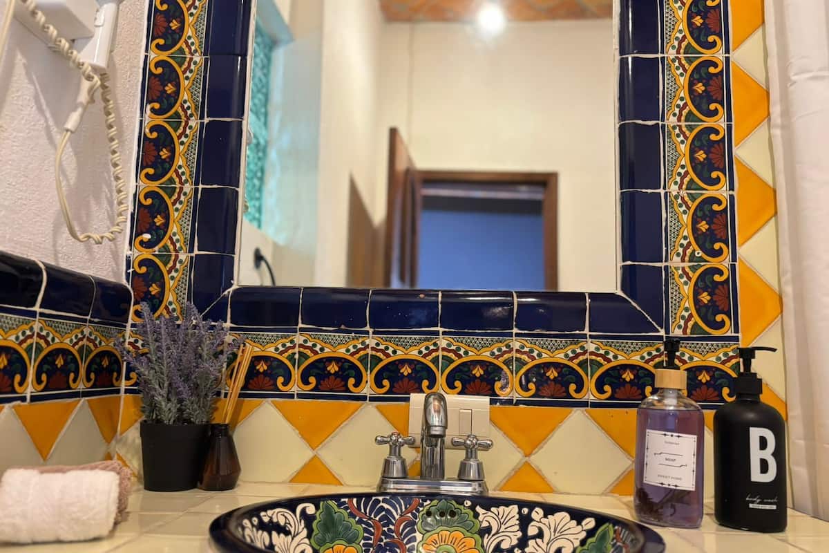 Quarto conforto, vista para o pátio