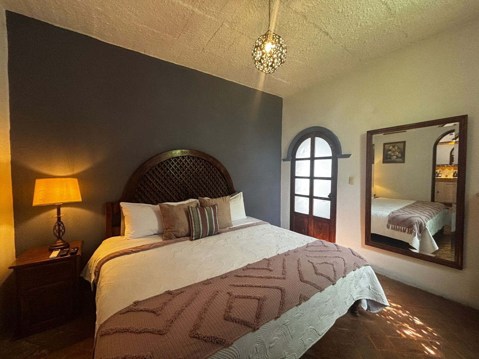 家庭房, 阳台, 泳池景观