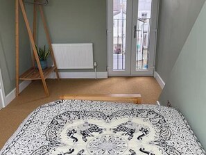 1 bedroom, Internet, bed sheets - Loft Room with Ensuite Bathroom and City Views (London)