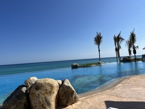Outdoor pool - Deal! Christmas at Villa La Valencia ocean-front resort Las Cabos 2 bed/3 bath (San José del Cabo)