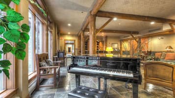 Condo (3 Bedrooms) | Exterior