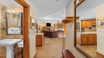 Condo (3 Bedrooms) | Exterior